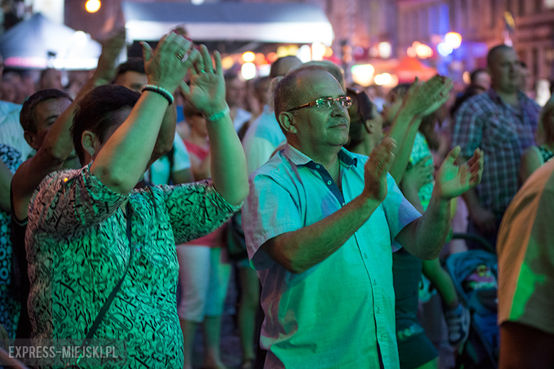 Niedziela - w Święto Wina w Mieście Skarbów