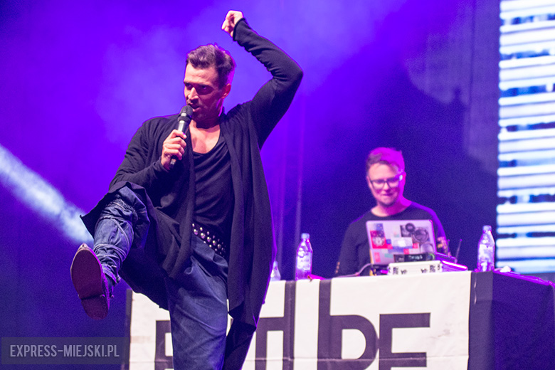 Niedziela - w Święto Wina w Mieście Skarbów