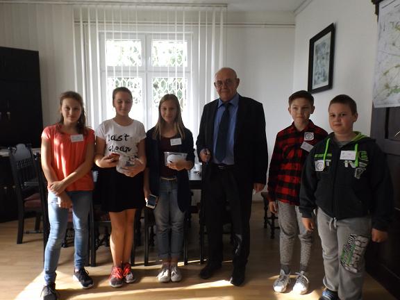 Uczniowie z Kostomłot