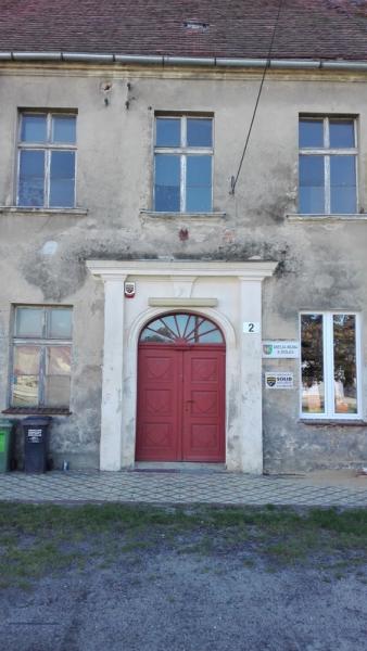 Główne wejście do pałacu