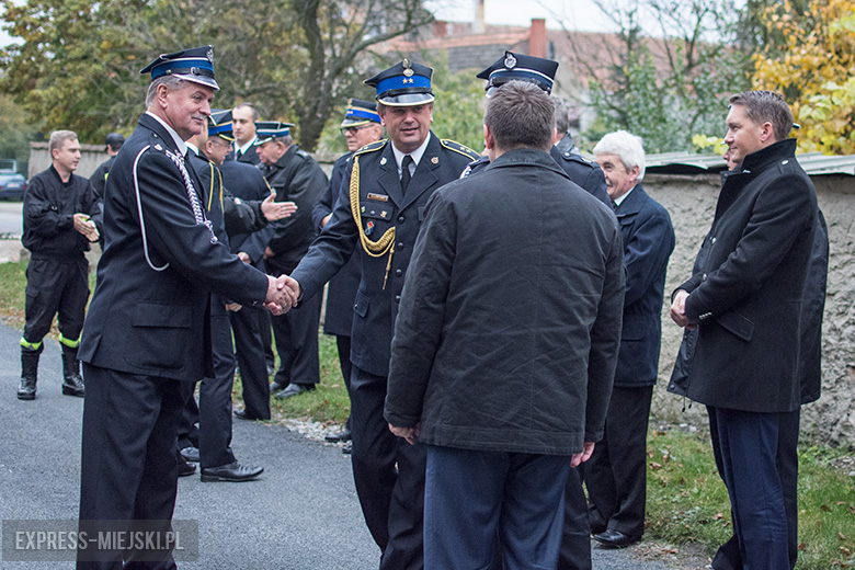Przekazanie wozu strażackiego