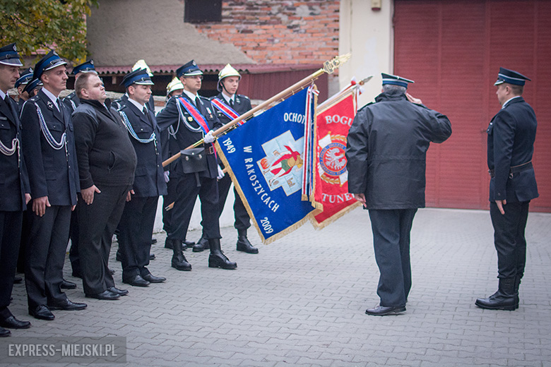 Przekazanie wozu strażackiego