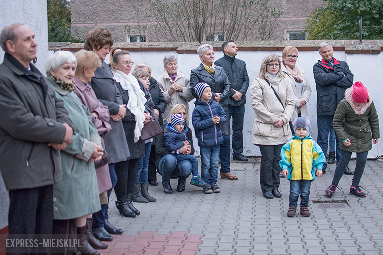 Przekazanie wozu strażackiego