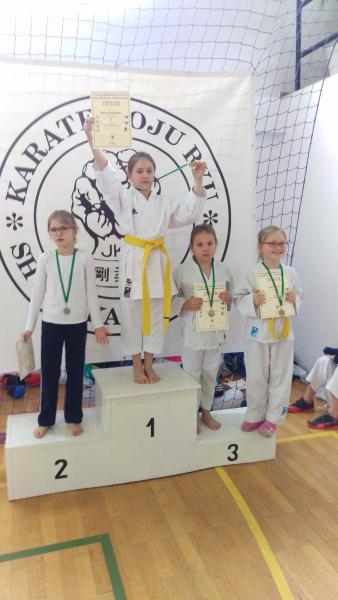 Średzcy karatecy na ogólnopolskim turnieju