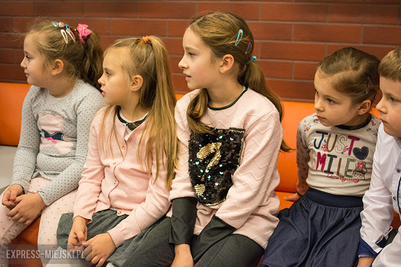 Mikołaj w bibliotece