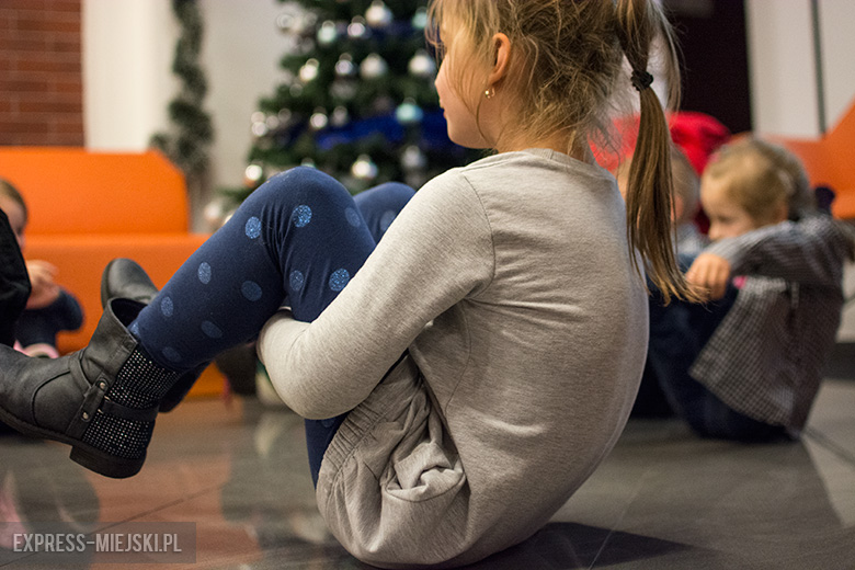 Mikołaj w bibliotece