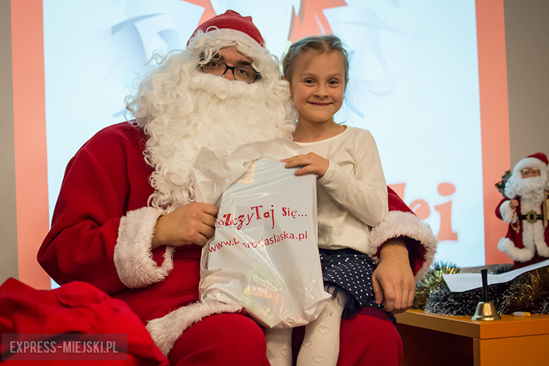 Mikołaj w bibliotece