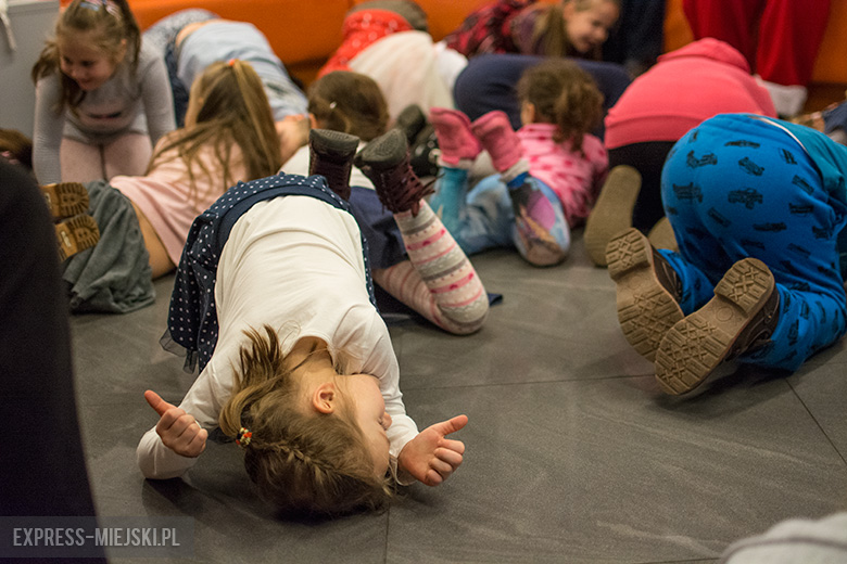 Mikołaj w bibliotece