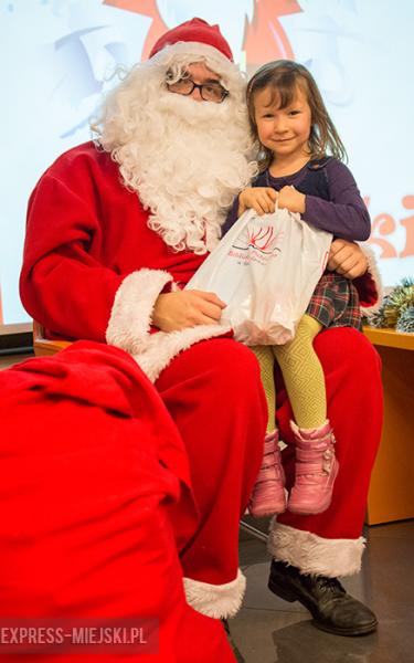 Mikołaj w bibliotece
