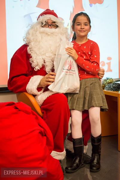 Mikołaj w bibliotece