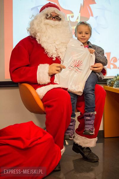 Mikołaj w bibliotece