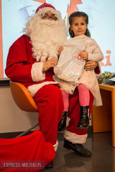 Mikołaj w bibliotece