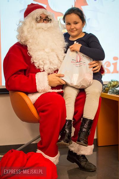 Mikołaj w bibliotece
