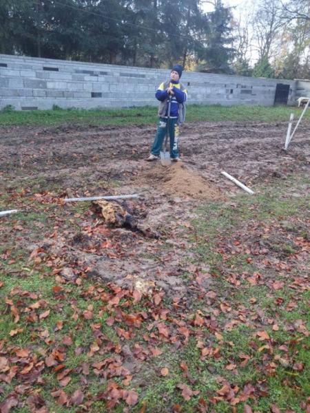 Prace przy nowych piłkochwytach