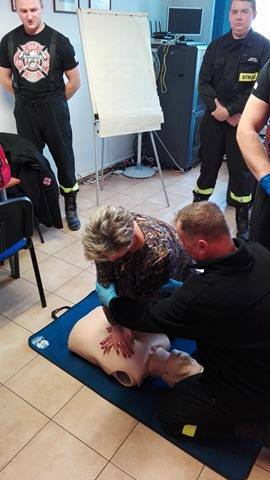 Spotkanie strażaków z pracownikami firmy w Krakowie