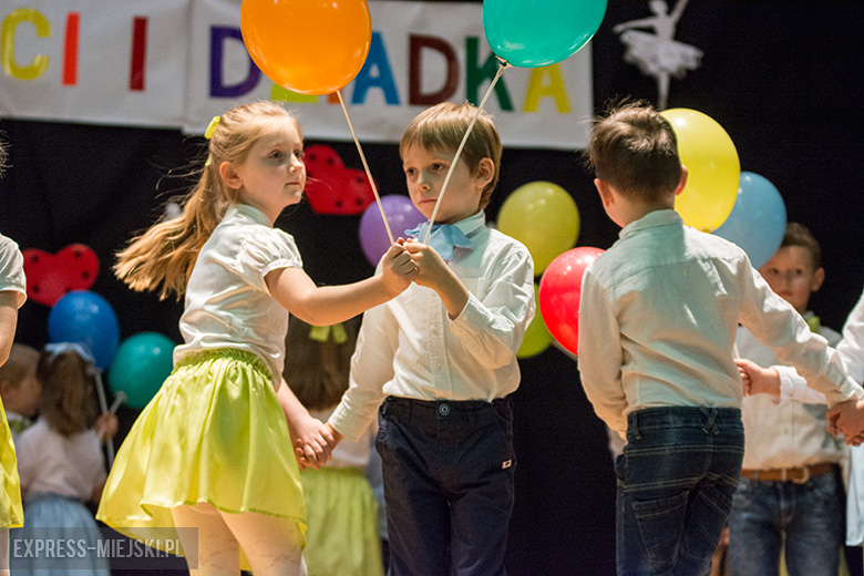 Dzień Babci i Dziadka - Przedszkole pod Topolą