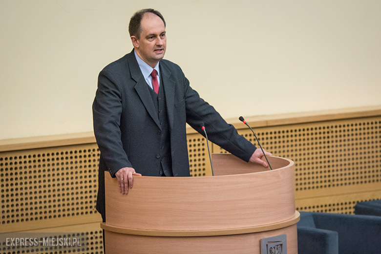 Konferencja z udziałem przedstawicieli firmy oraz studentów i mediów