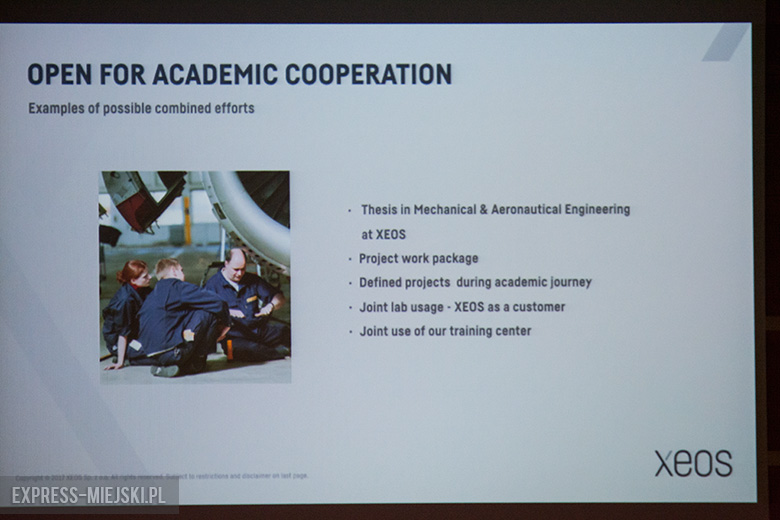 Konferencja z udziałem przedstawicieli firmy oraz studentów i mediów