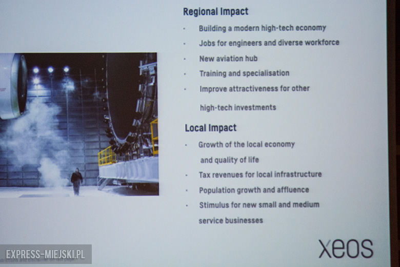 Konferencja z udziałem przedstawicieli firmy oraz studentów i mediów