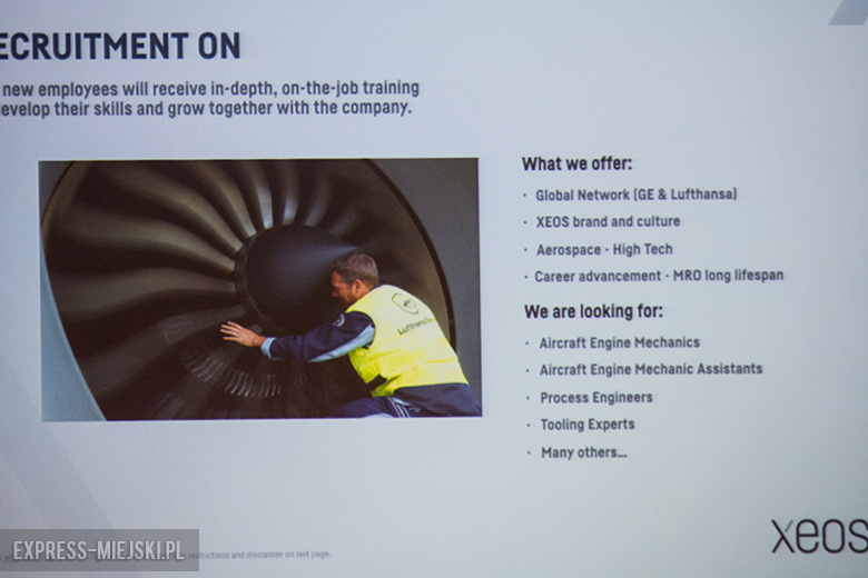 Konferencja z udziałem przedstawicieli firmy oraz studentów i mediów