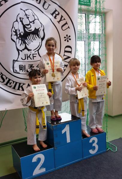 Średzcy karatecy na turnieju w Wińsku