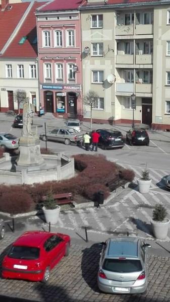 Stłuczka na rynku w mieście