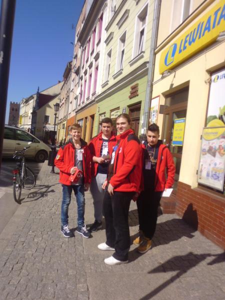 Wielkanocna kwesta PCK Środa Śląska