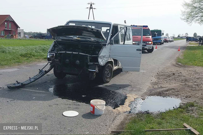 Wypadek z udziałem samochodów dostawczych