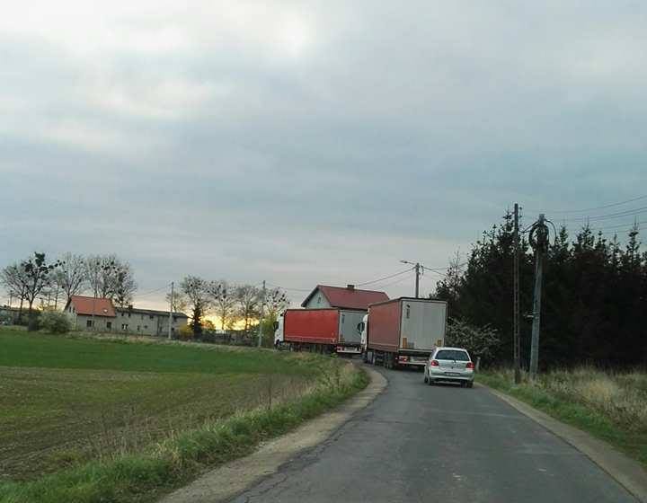 Kierowcy łamią przepisy w Wilczkowie