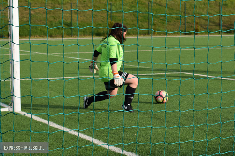 Polonia Skarby vs Sukces Oleśnica