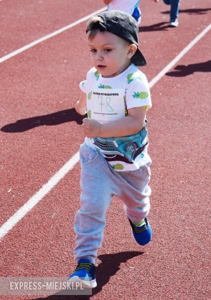 Przedszkolaki wzięły udział w maratonie