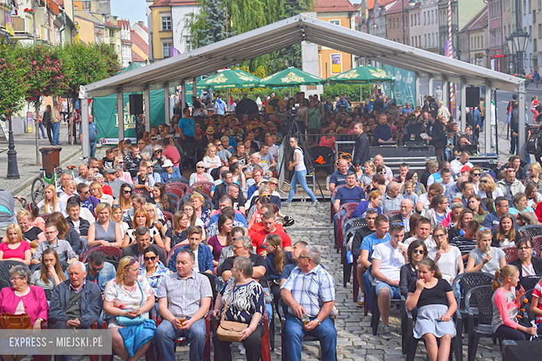 Znane kabarety na średzkiej scenie