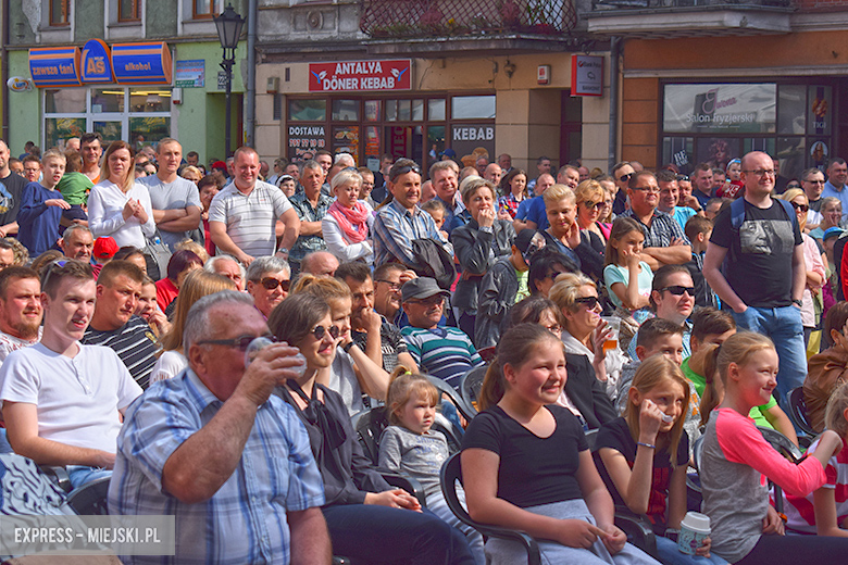 Znane kabarety na średzkiej scenie