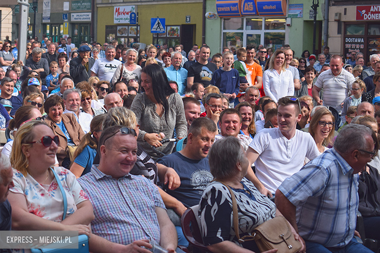 Znane kabarety na średzkiej scenie