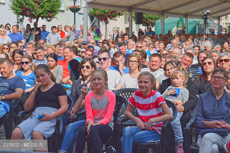 Znane kabarety na średzkiej scenie