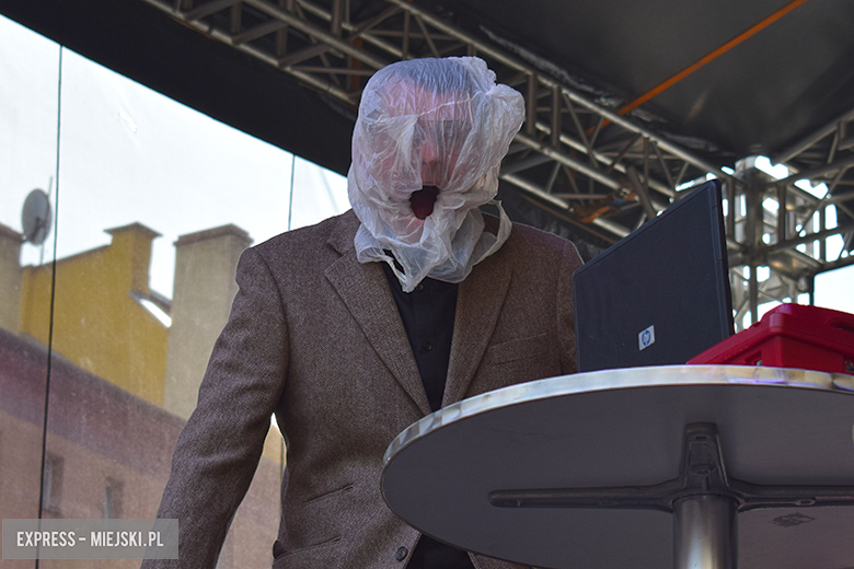 Znane kabarety na średzkiej scenie