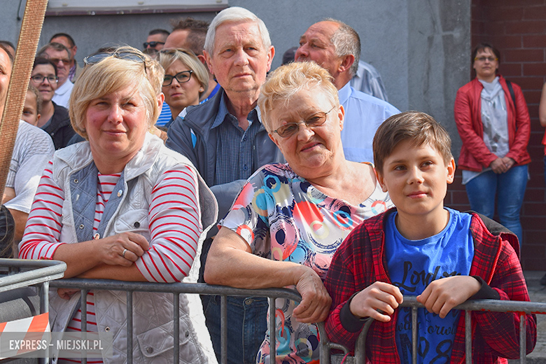 Znane kabarety na średzkiej scenie