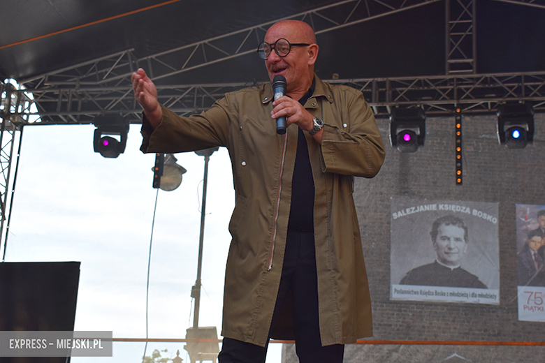 Znane kabarety na średzkiej scenie