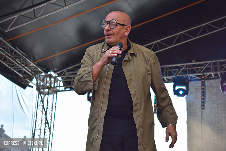 Znane kabarety na średzkiej scenie