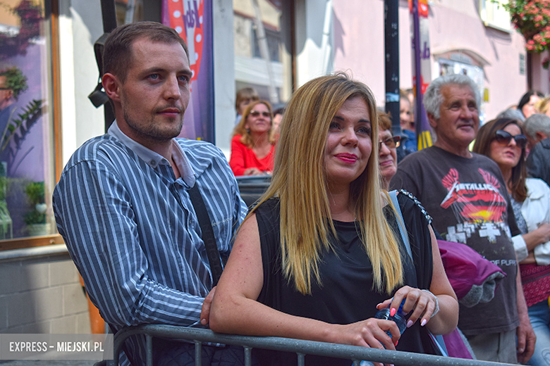 Znane kabarety na średzkiej scenie