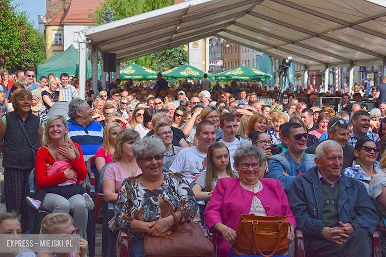 Znane kabarety na średzkiej scenie