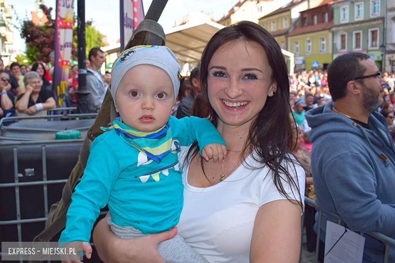 Znane kabarety na średzkiej scenie