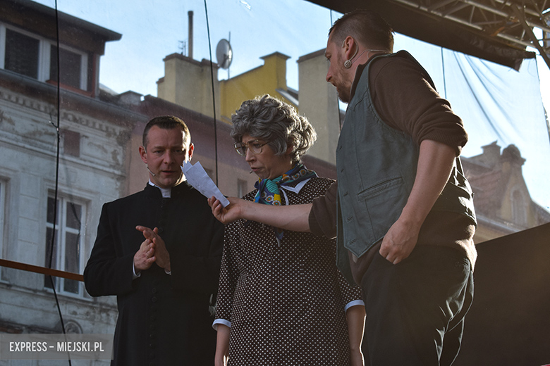 Znane kabarety na średzkiej scenie