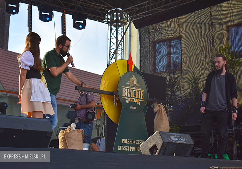 Znane kabarety na średzkiej scenie