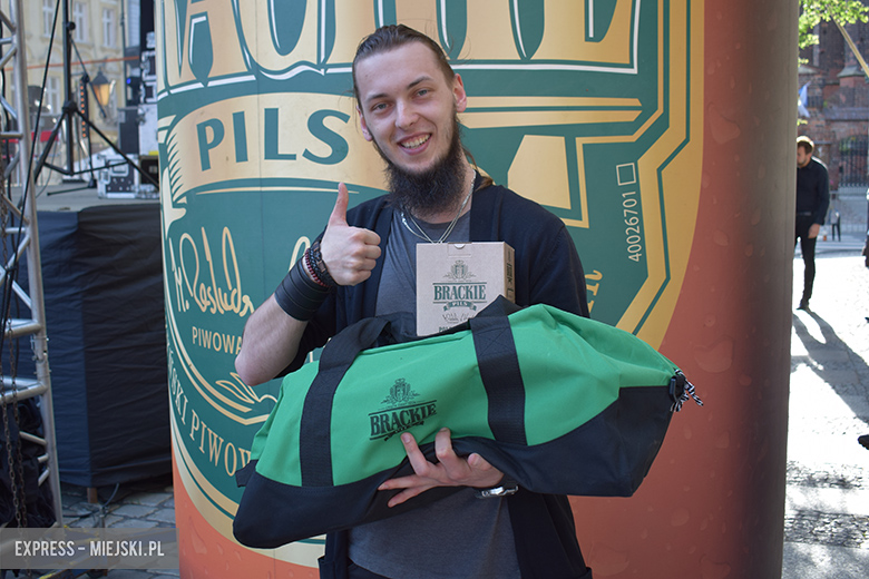 Znane kabarety na średzkiej scenie