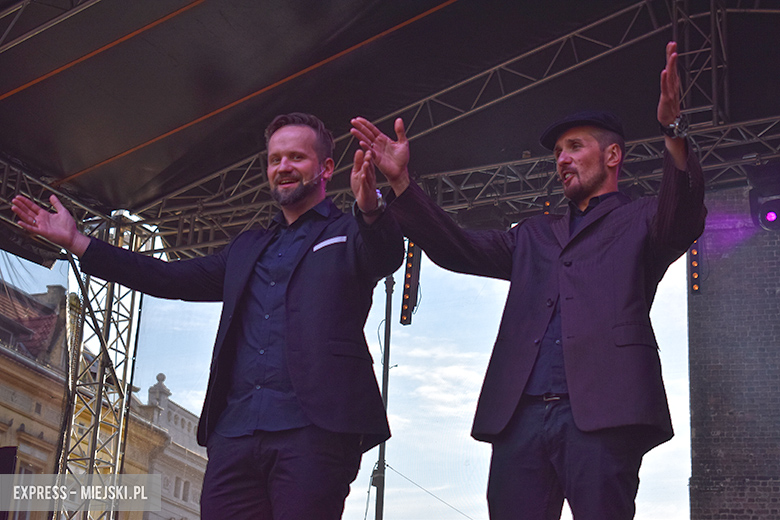 Znane kabarety na średzkiej scenie