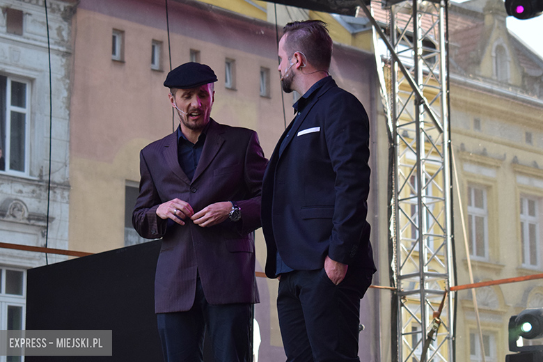 Znane kabarety na średzkiej scenie