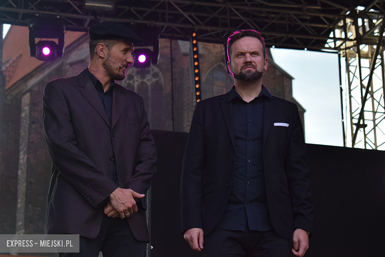 Znane kabarety na średzkiej scenie