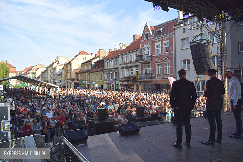Znane kabarety na średzkiej scenie