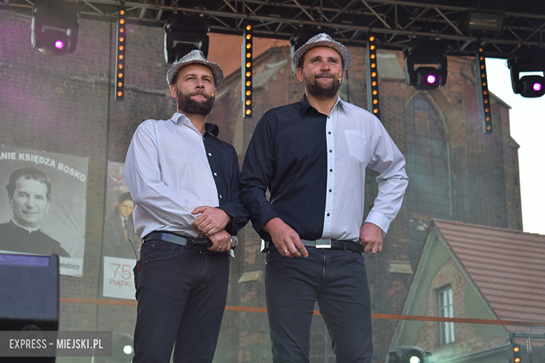 Znane kabarety na średzkiej scenie